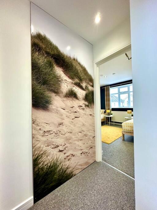 Massive New 8 Bedroom House Sleeps Up To 21 - Accepts Groups - Great Location - Free Parking - Fast Wifi - Smart Tvs - Sleeps Up To 21 People - Close To Bournemouth & Poole Town Centre & Sandbanks Esterno foto